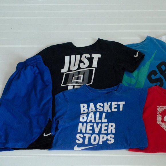 NIKE Boys 6 Piece Clothing Lot - Picture 2 of 3
